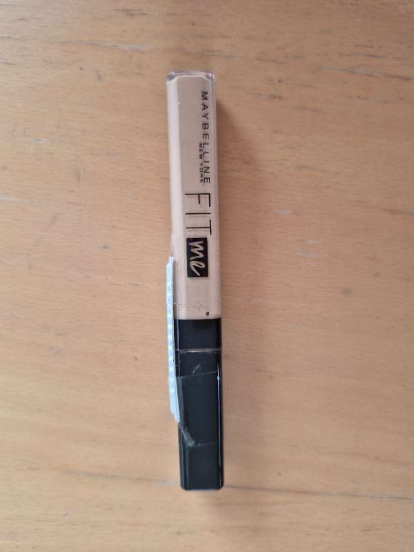 Maybelline conceler