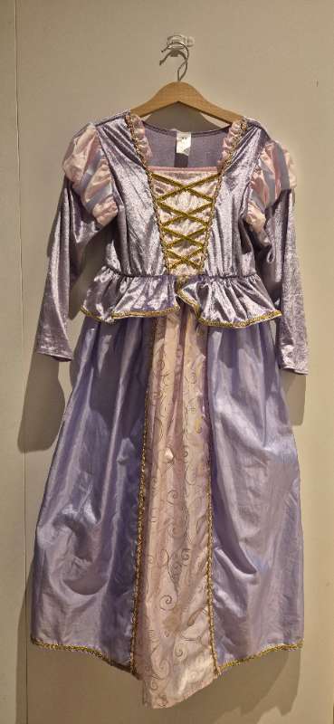 Búningur Garðabrúða