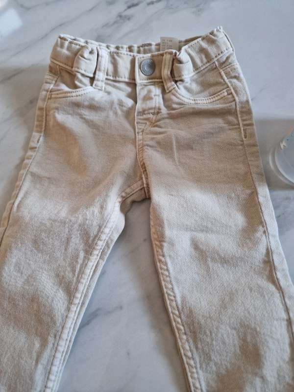 Jeansy H&M