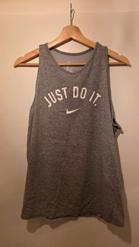 T-shirt Nike
