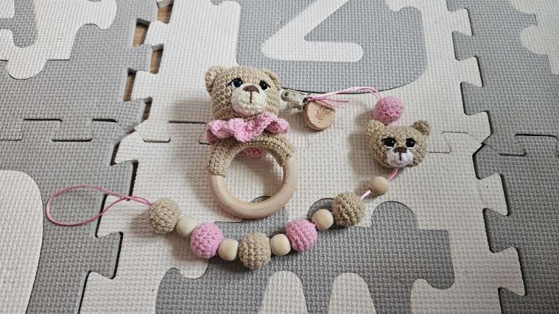 Rattle & Pacifier clip