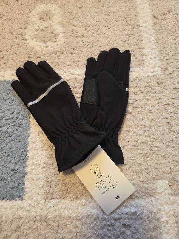 Hanskar nýr H&M