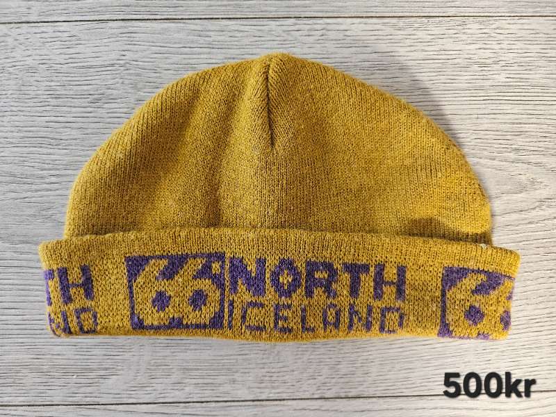 66 húfa