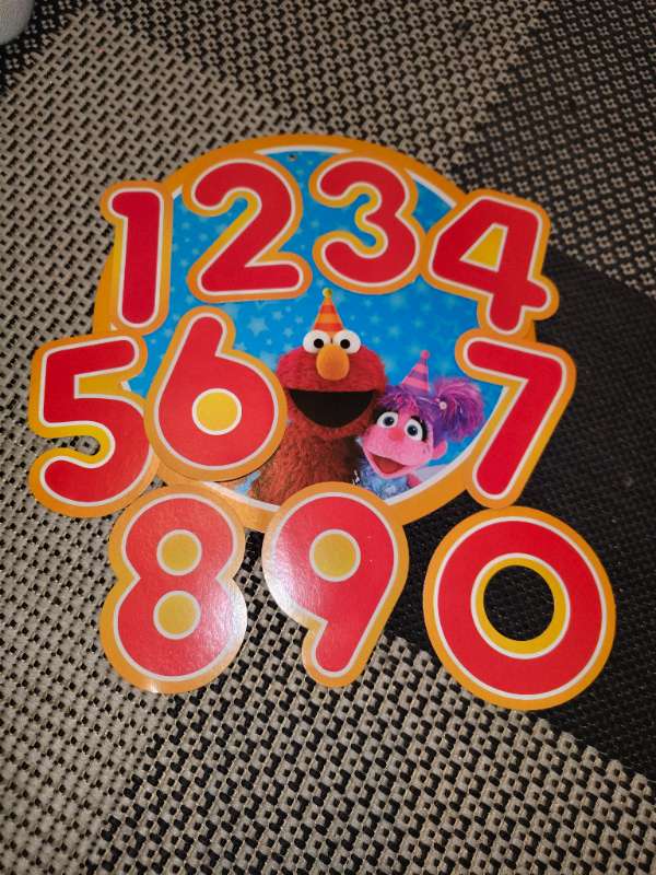 Fánalengja sesame street 123