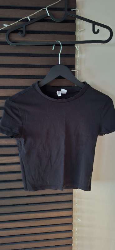 Top black