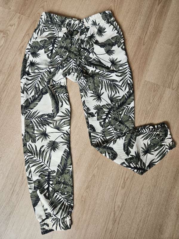 H&M floral pants 34