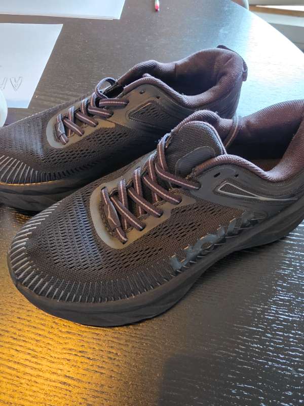 HOKA BLACK ST38