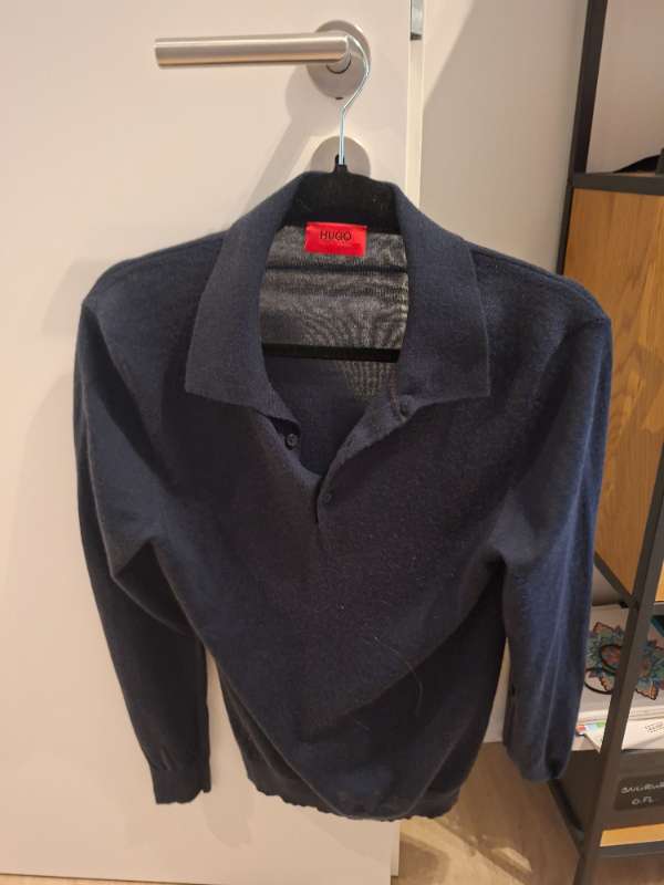 Hugo boss peysa
