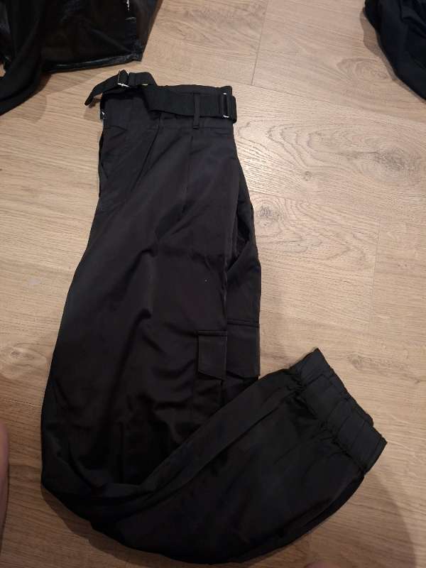 Ónotaðar zara buxur