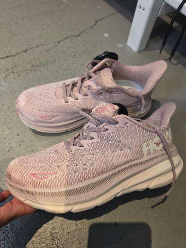 Hoka pink st.38