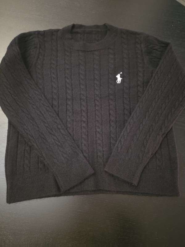 Polo cable‑knit sweater svartur