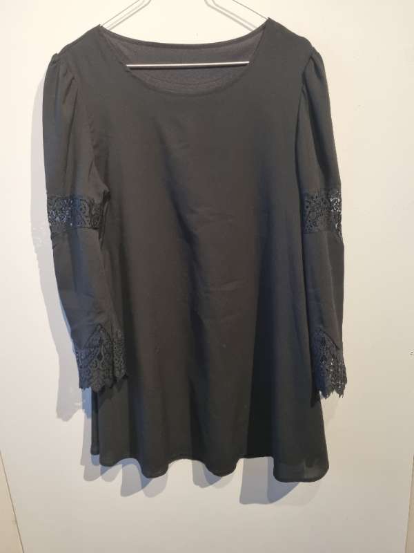 Svartur langtíma kjóll