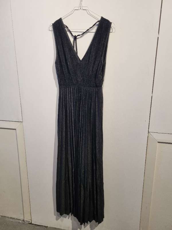 Svartur siðkjóll glimmer