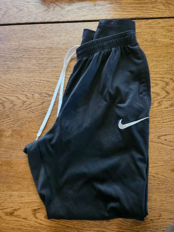 Nike Buxur Svartar