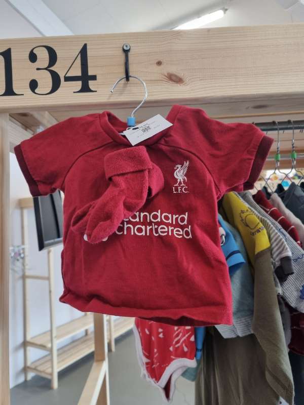 Liverpool, Sett, Stuttbuxur, bolur, sokkar