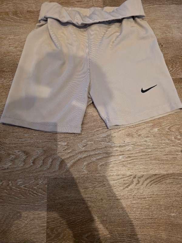 Nike stuttbuxur