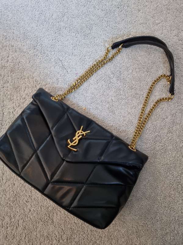 YSL shoulder bag ekki ekta