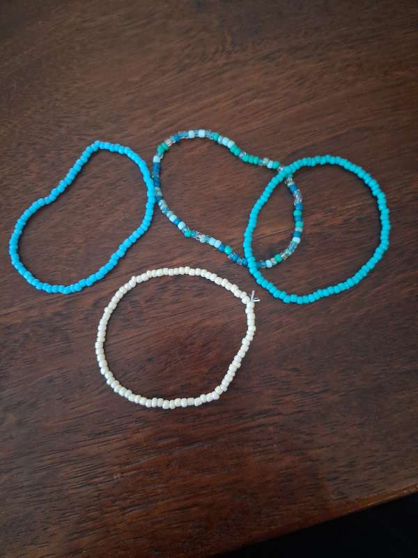 Armbönd 4 saman