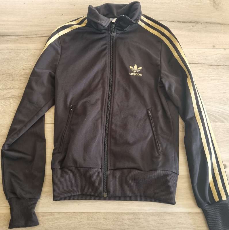 Adidas peysa