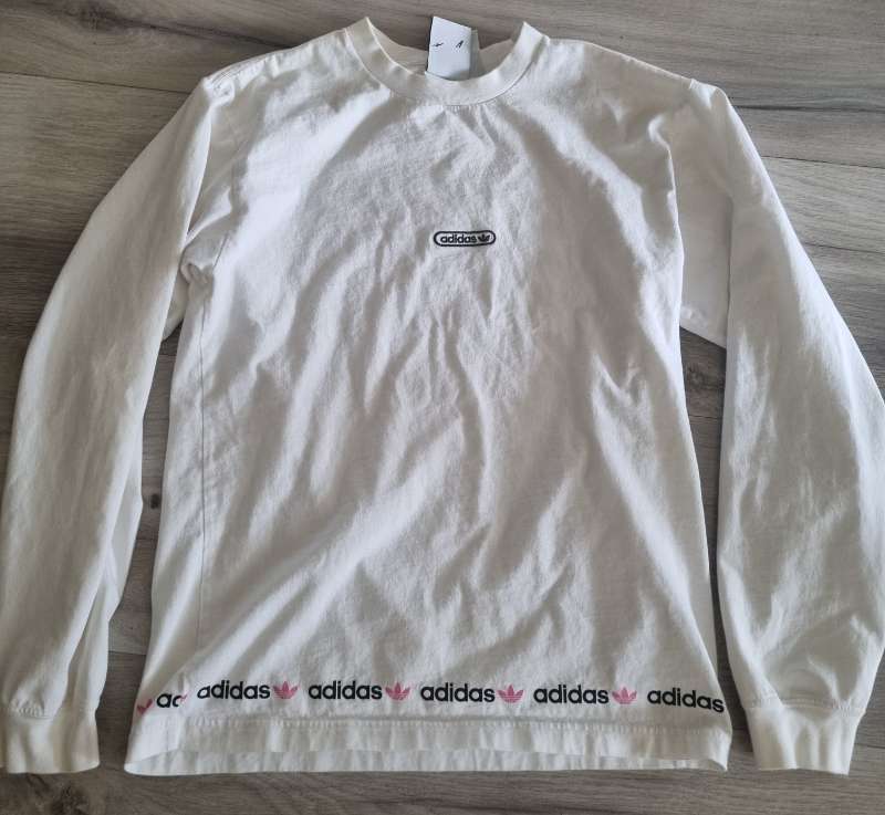 Adidas bolur