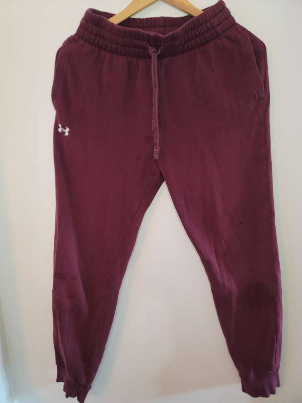 burgundy sweatpants