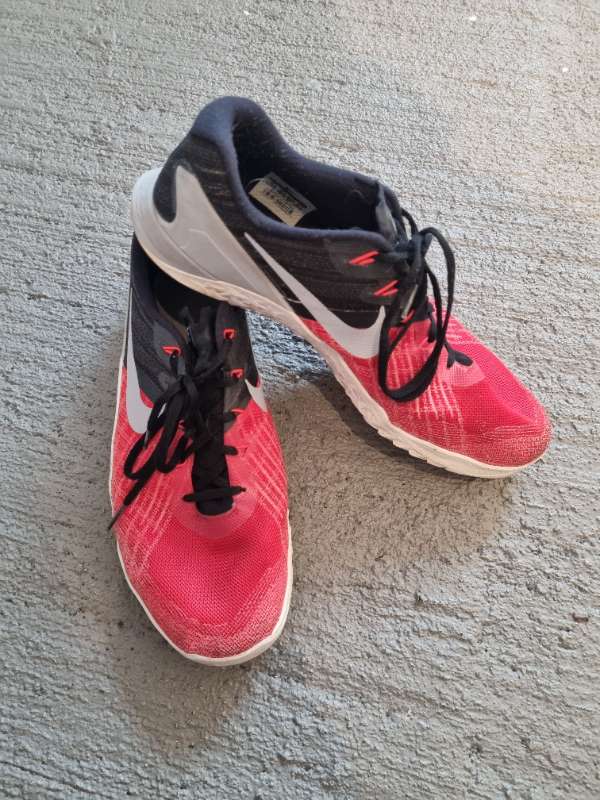 nike strigaskór