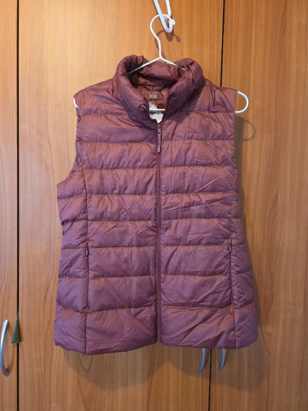 Uniqlo bleikt vesti