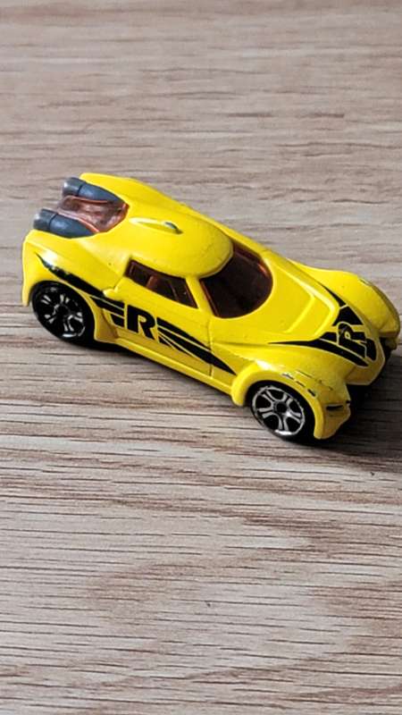 Car yellow
