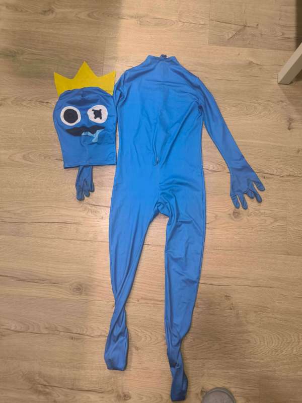 Rainbow friends - blue