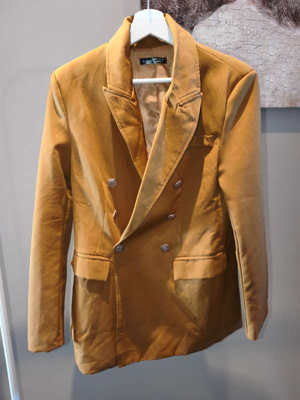 Karrý brúnn blazer