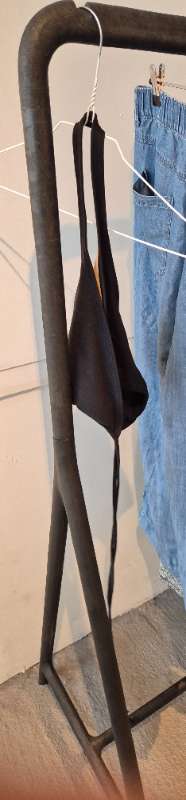 L