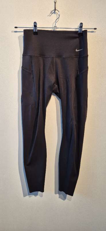 Nike Universa