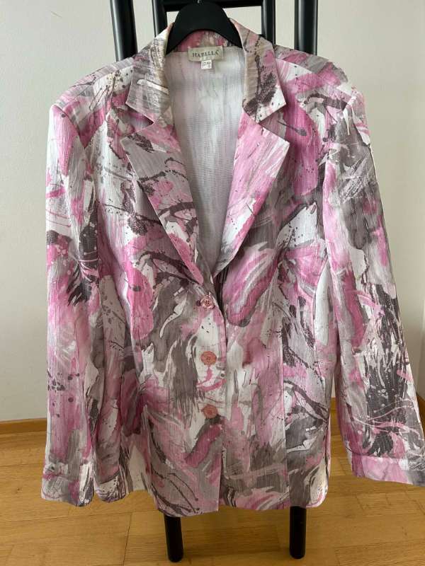 Jakki bleikur skræpóttur