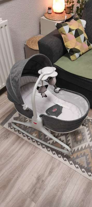 Tiny love chair