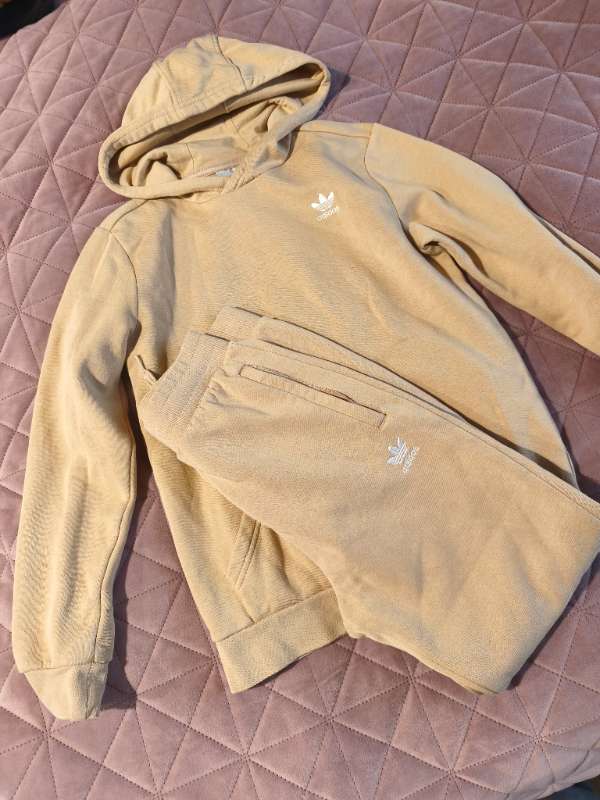 Adidas sett