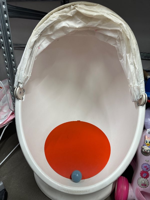 Egg chair