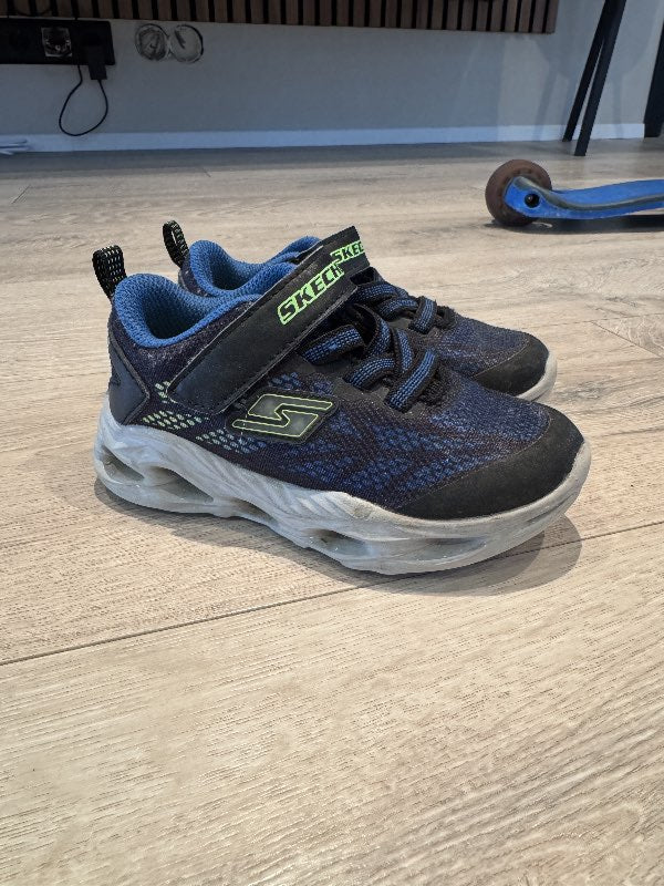 Skechers blikkskór