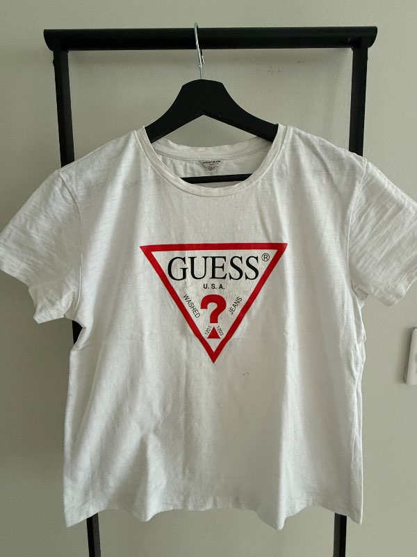 GUESS white T-shirt