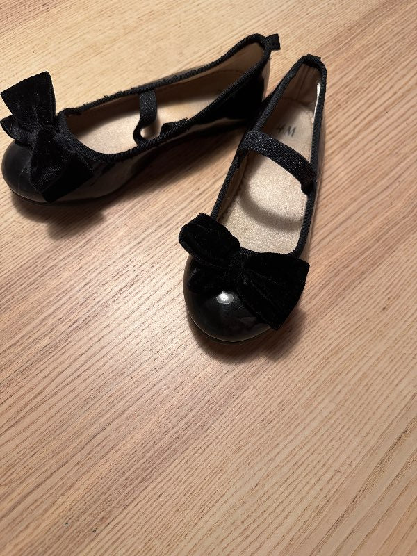 H&m shoes lítið notað