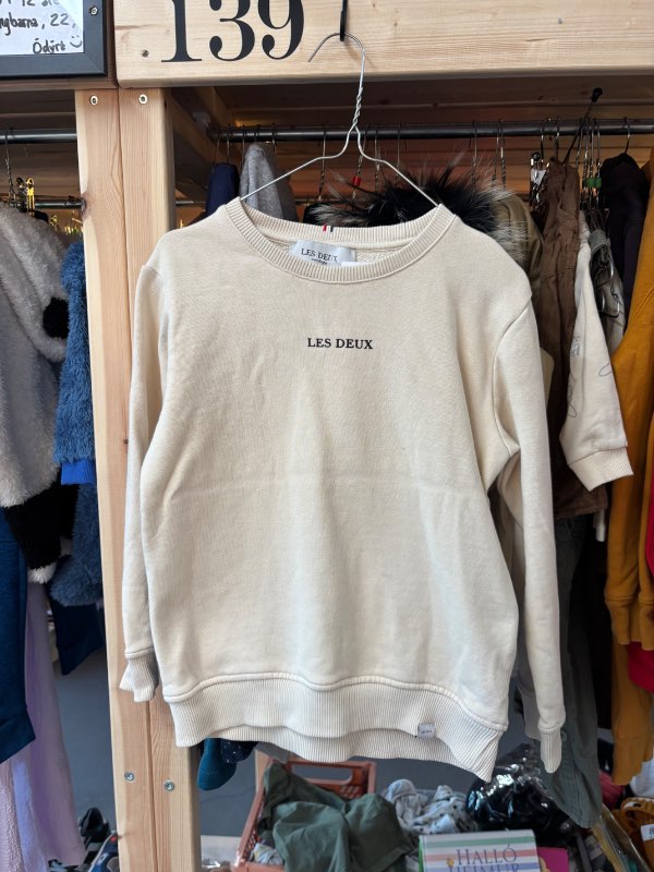 LES DEUX peysa baige lituð