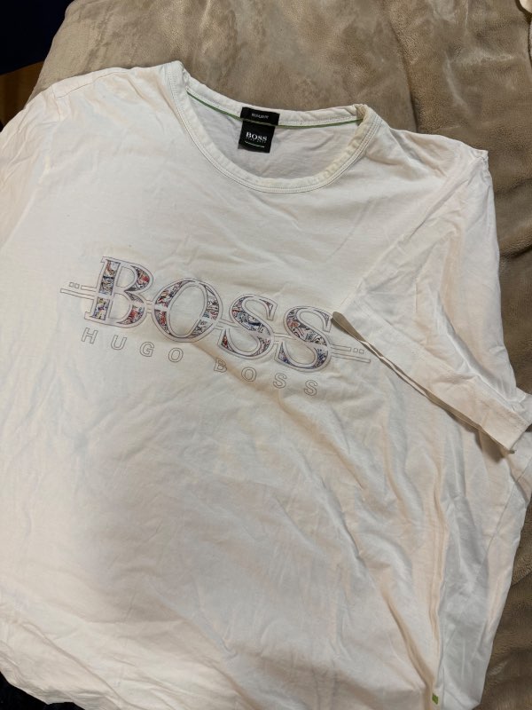 Boss hvítur bolur