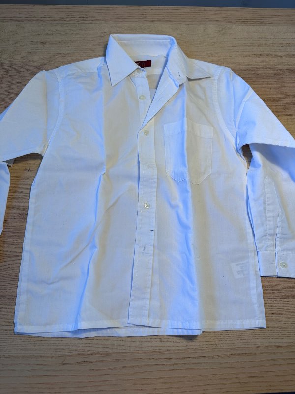Xin white shirt