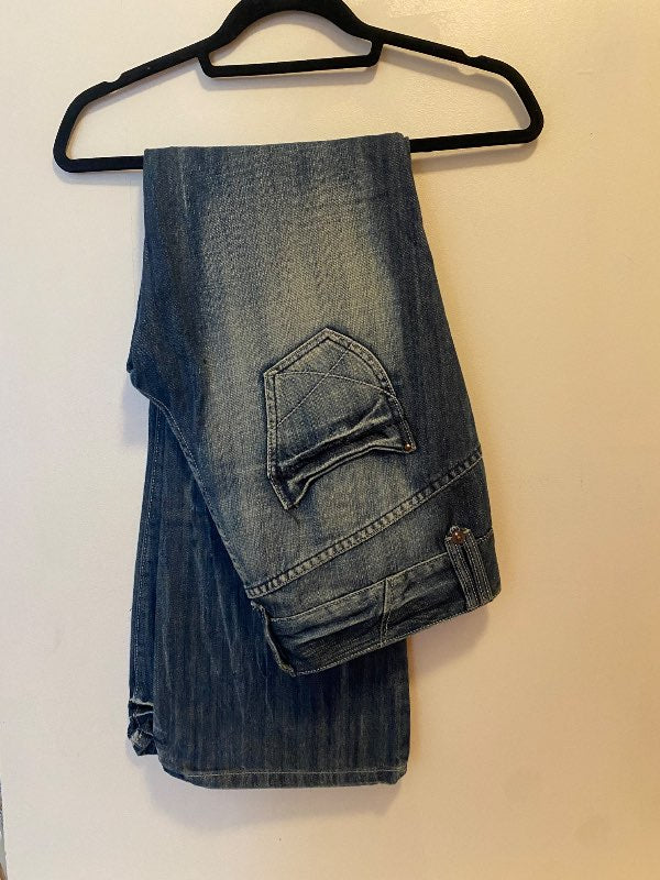 Útvíðar gallabuxur