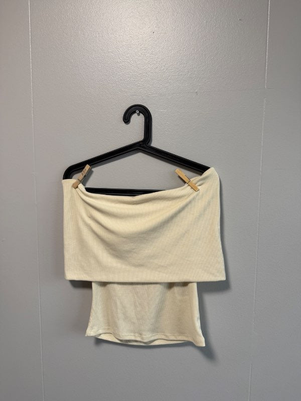 Off shoulder hvítur bolur H&M