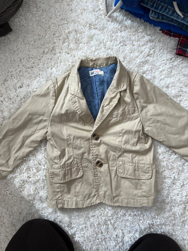H&M beige blazer