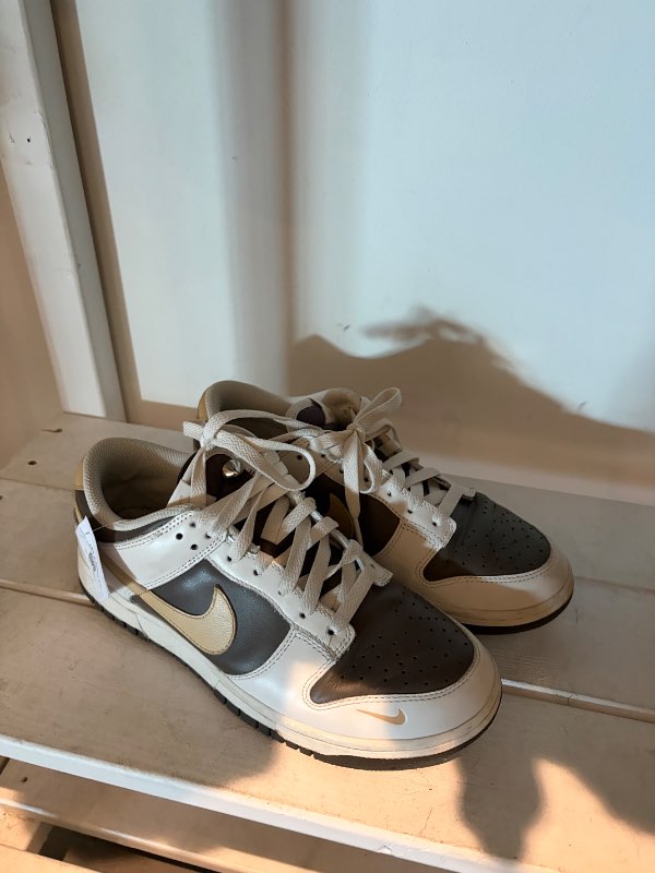 Nike skór brúnir og kremaðir