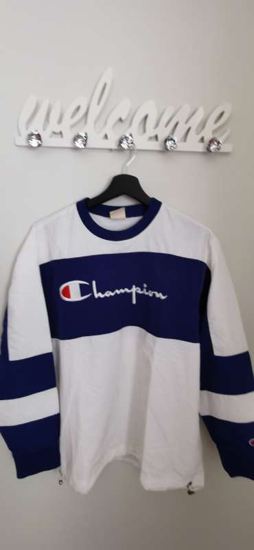CHAMPION BLOUSE