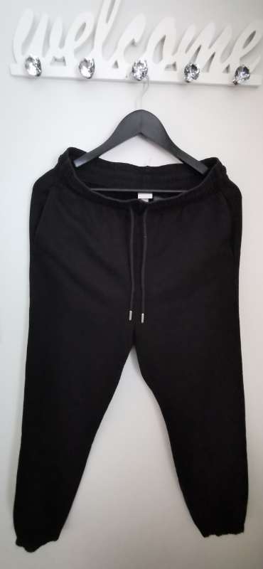 H&M BASIC BLACK SWEATPANTS