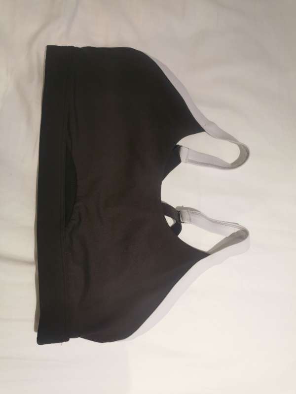 sport bra