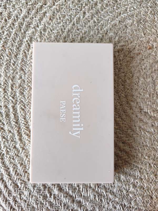 eyeshadow palette PAESE